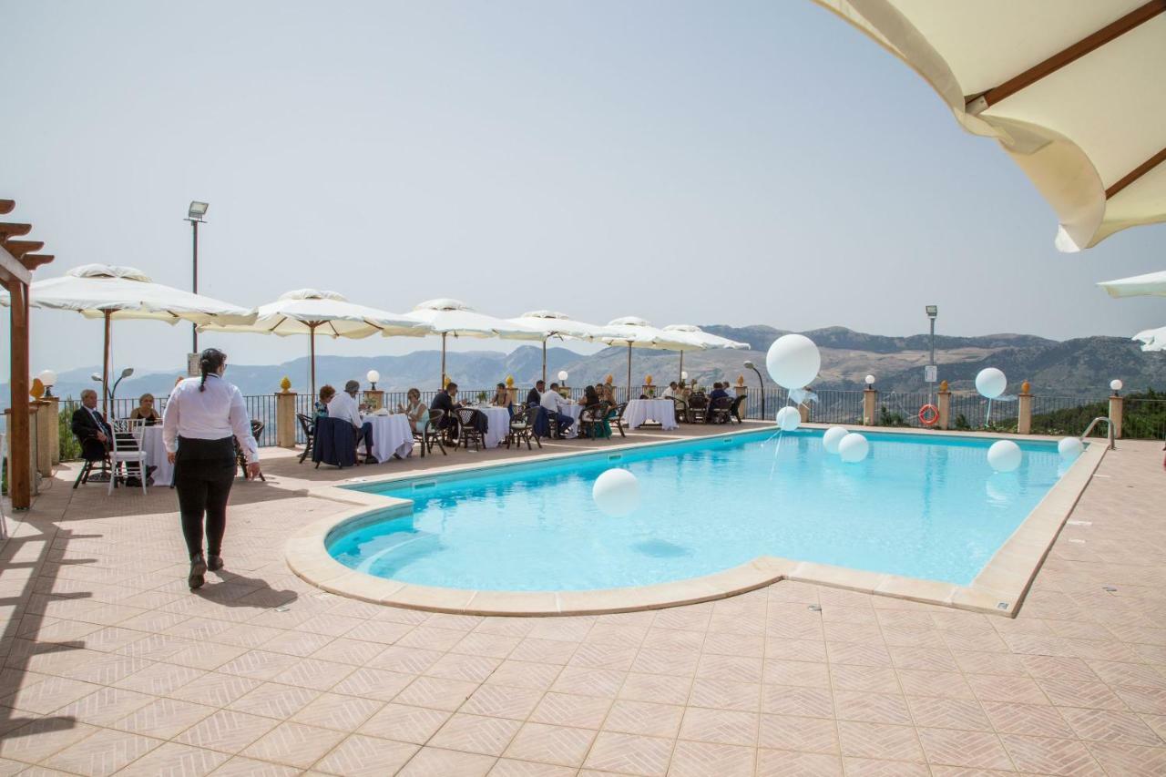 Pigna D'Oro Country Hotel Santo Stefano Quisquina Dış mekan fotoğraf